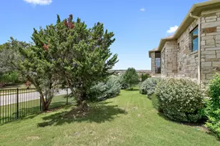 512 Summer Wilson Cv, Austin, TX 78738 - Photo 30