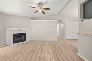 1601 Faro Dr, Austin, TX 78741 - Photo 4