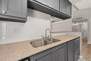 1601 Faro Dr, Austin, TX 78741 - Photo 14