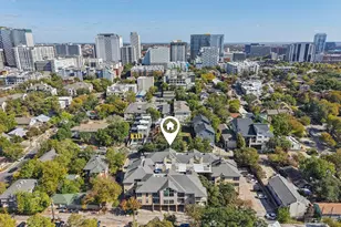 1910 Robbins Pl, Austin, TX 78705 - Photo 2