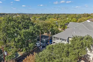 1910 Robbins Pl, Austin, TX 78705 - Photo 28