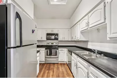 1910 Robbins Place #301, Austin, TX 78705 - Photo 14