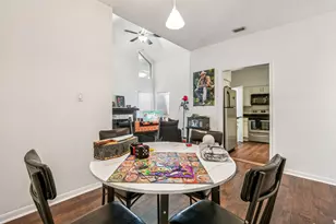 1910 Robbins Pl, Austin, TX 78705 - Photo 12