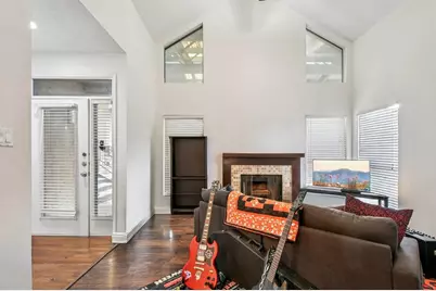 1910 Robbins Place #301, Austin, TX 78705 - Photo 6