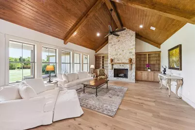 2130 Hartfield Road, Round Top, TX 78954 - Photo 26