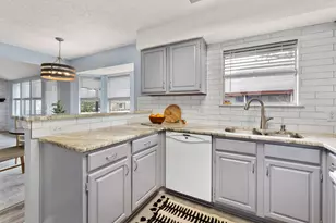 8103 Washita Dr, Austin, TX 78749 - Photo 4