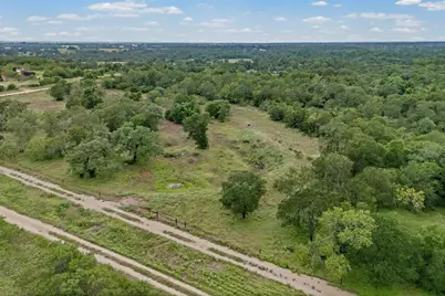 000 Oil Field Road, Lockhart, TX 78644 - Photo 26
