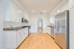 512 E 49th St, Austin, TX 78751 - Photo 8