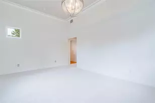 512 E 49th St, Austin, TX 78751 - Photo 12