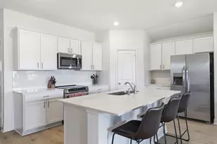 109 Bruin Paw Dr, Georgetown, TX 78628 - Photo 8