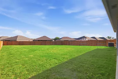 109 Bruin Paw Drive, Georgetown, TX 78628 - Photo 18