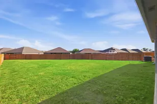 109 Bruin Paw Dr, Georgetown, TX 78628 - Photo 18