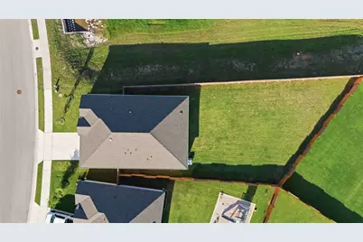 109 Bruin Paw Drive, Georgetown, TX 78628 - Photo 20