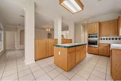10004 Scull Creek Drive, Austin, TX 78730 - Photo 14