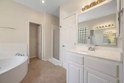10004 Scull Creek Drive, Austin, TX 78730 - Photo 18