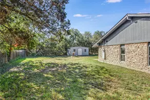 5205 Thunderbird St, Lago Vista, TX 78645 - Photo 28