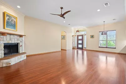 330 Arbors Circle, Elgin, TX 78621 - Photo 10