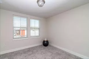 7501 Travertine Spring Dr, Austin, TX 78744 - Photo 22