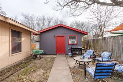 1114 Woodlawn Street, Lockhart, TX 78644 - Photo 14