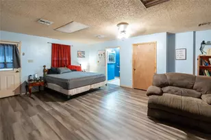 1114 Woodlawn St, Lockhart, TX 78644 - Photo 8