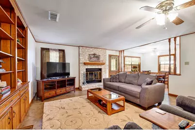 115 Ann Street, New Braunfels, TX 78130 - Photo 4