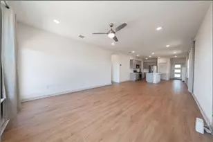 10805 Meris Ln, Austin, TX 78754 - Photo 4