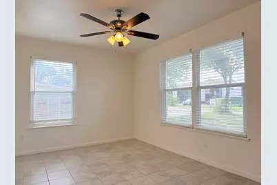 306 E Wonsley Drive, Austin, TX 78753 - Photo 22