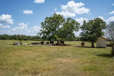 2210 Hermis Road, Schulenburg, TX 78956 - Photo 18