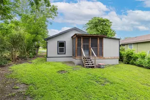 604 Burkett St, Taylor, TX 76574 - Photo 16