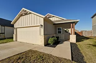 126 Silktassel Way, Buda, TX 78610 - Photo 2