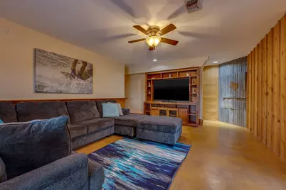 21008 W Lakeshore Drive, Spicewood, TX 78669 - Photo 34
