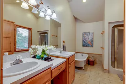 21008 W Lakeshore Drive, Spicewood, TX 78669 - Photo 26