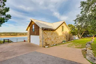 21008 W Lakeshore Dr, Spicewood, TX 78669 - Photo 10