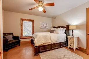 21008 W Lakeshore Dr, Spicewood, TX 78669 - Photo 22