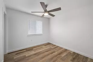 1428 Poppy Seed Ln, Austin, TX 78741 - Photo 18