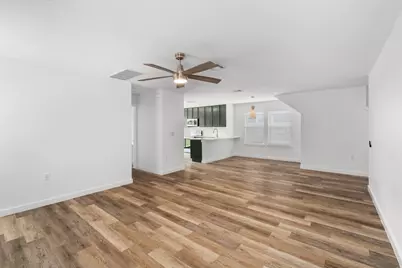 1428 Poppy Seed Lane, Austin, TX 78741 - Photo 6
