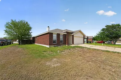 152 Eagle Drive, Luling, TX 78648 - Photo 2