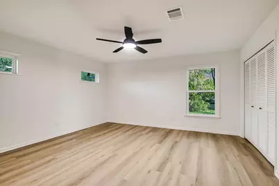 503 Elm Street, Bastrop, TX 78602 - Photo 16