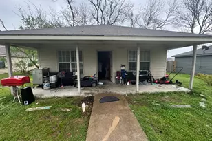 9 S 19th St, Temple, TX 76504 - Photo 1