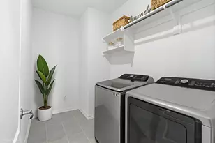 316 Clearlake Dr, Hutto, TX 78634 - Photo 12