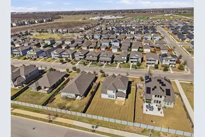 316 Clearlake Drive, Hutto, TX 78634 - Photo 40