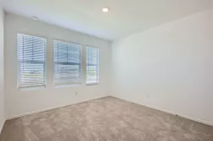 206 Sambre St, Kyle, TX 78640 - Photo 8