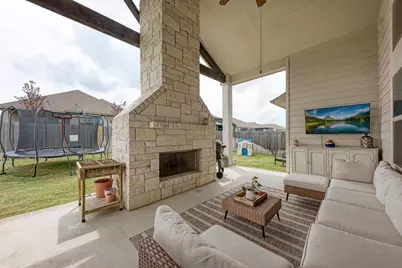 548 Elm Green Street, Hutto, TX 78634 - Photo 32