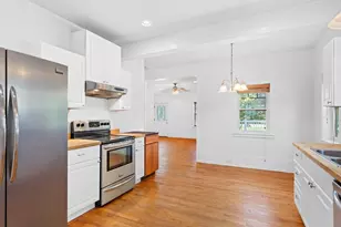 633 Academy St, Blanco, TX 78606 - Photo 4