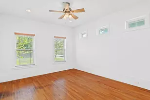 633 Academy St, Blanco, TX 78606 - Photo 8