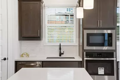 716 Coppell Court E, Leander, TX 78641 - Photo 10