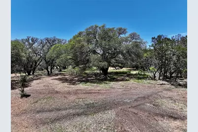 285 Donnie Drive, Lampasas, TX 76550 - Photo 4