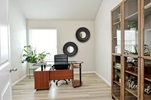 608 Carol Dr, Hutto, TX 78634 - Photo 4