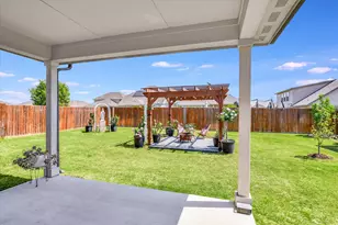 608 Carol Dr, Hutto, TX 78634 - Photo 24