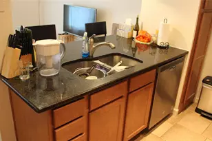 612 Park Pl, Austin, TX 78705 - Photo 6